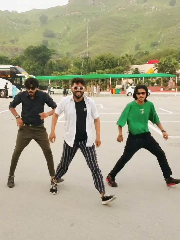 saiya Bada badmash hai @Honey Dancer @Jackie Dancer 143 #sunnydancer #team143 #foryou #foryoupage #iloveyoupakistan #sendwithkashmir 