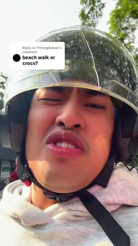 Replying to @PritongSabaw beach walk o crocs?
