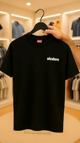 Kaos Distro Skaters Vintage keren banget sih ini apalagi warna hitam gini, cek kerkun kamu dpt harga berapa. #kaosmurah  #bajuhitam  #kaoshitam  #bajulelaki  #bajumurah 