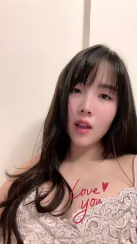 Cuộc đời trader thật là sang 😂, sáng enter, chiều ngồi hát. Hôm nào TT giảm thì tối nằm khóc huhu 😆.