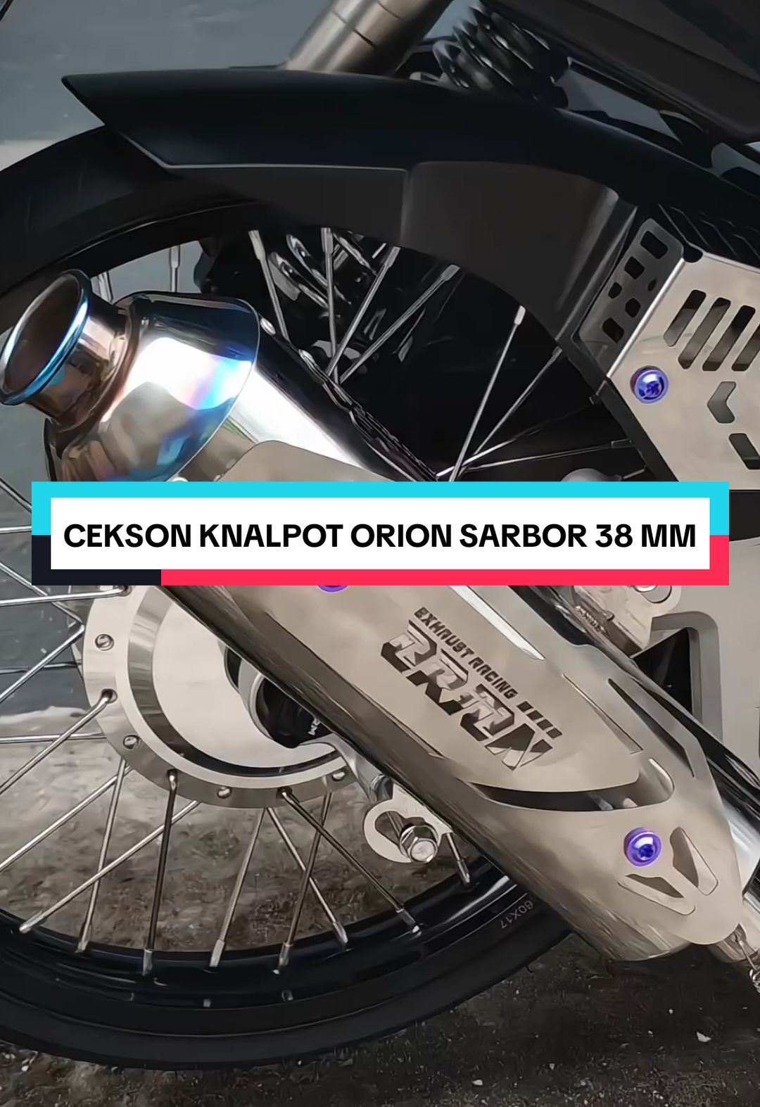 mode sarbor worr wor nih, yg sarfull adem juga ada kok diatas tinggal pilih saja cuy 😬 . . . #vario125new #varioblitar #knalpotorion #knalpotstdracing 