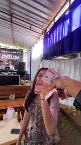 Nyawer @saya Kuni🗿 