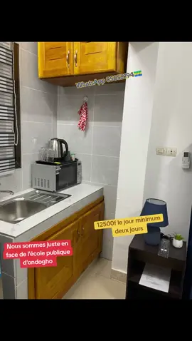 Nous sommes juste en face de l'école publique d'ondogho ! 