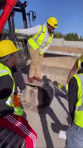 This is Why the roads Never get Finished 🤣🤣🤣#Druski #construction #constructionlife