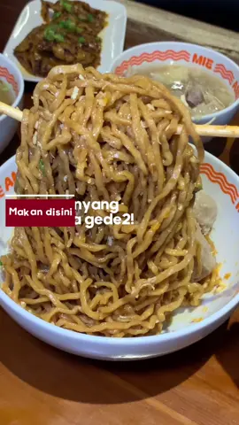 Siapa yg udah cobain dan langganan disiniii ☝🏻☝🏻 #promomakanmerdeka #kuliner #thefoodshunter #kulinerjakarta #kulinerjakartapusat #mieayam #bakso 
