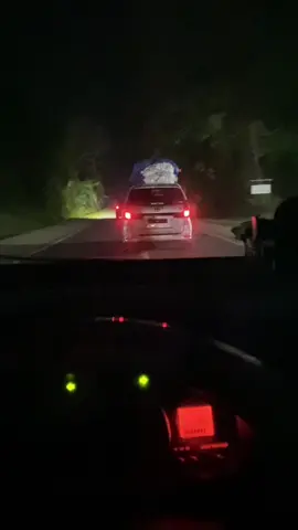 menari di lintasan😜💃 #fyp #beranda #drivermuda #traveltiktok #pasukantembuspagi #seinkirijalurkanan #lintassumatra #teamgedor #driverstory🎥 @Panduaditya14 @andrew2nr @callwhitee @KangTravel😎 @B9 394 👻 @Kepala dusun 🤙 @babangsimog @ʀᴏᴍɪ_ᴀʀᴅɪᴀɴꜱʏᴀʜ🔰 @Putra Lintas Kerinci @PutriAyu_Team @BabyWhite⚡ 