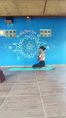 @YOGA CMY  Hembuskan kekhawatiran, hirup kedamaian.