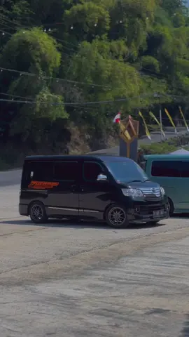 Siapkan uang tunai,paket anda sedang menuju lokasi anda.#fyp #mobilpaket #luxiomatcha #rxking #tiktokindonesia 