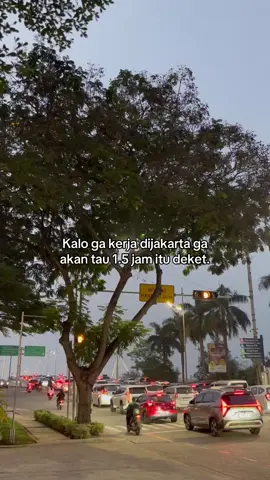 Sama sama pik padahal, PIK1-PIK2 😅 #jakarta #cultureshock #pik #macet 