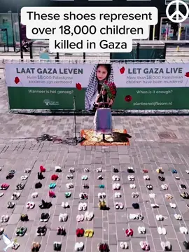 people's reaction to seeing photos of dead Palestinians #capcut #humanity #solidarity #emotional #reaction #explore #saarbrücken #gaza #freepalestine🇵🇸❤️ #gazapalestine #fy 