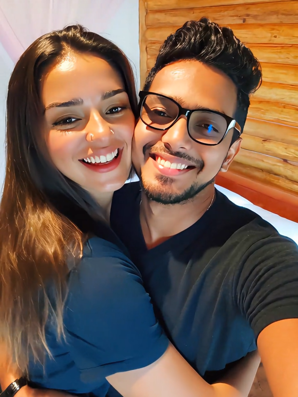 ඒකත් හරි..🤭#newtemplates💙💯 #hug #hugme #trending #daysofisha 