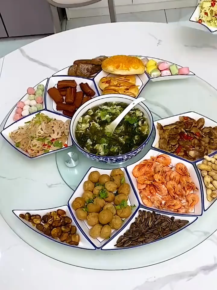 Bàn ăn thông minh xoay 360 độ #giadungtienich #dogiadungthongminh #giadungxanh #xuhuongtiktok