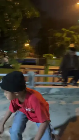 Bocil kalcer from pemangkat 💥 #fyp #fypage #skateboard #Skateboarding #skate #skatelife #fyppppppppppppppppppppppp 