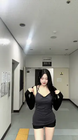 몸매 쩔어보이는 옷 추천 가능 #설마해시태그하나만달았는데추천에뜨겠어 