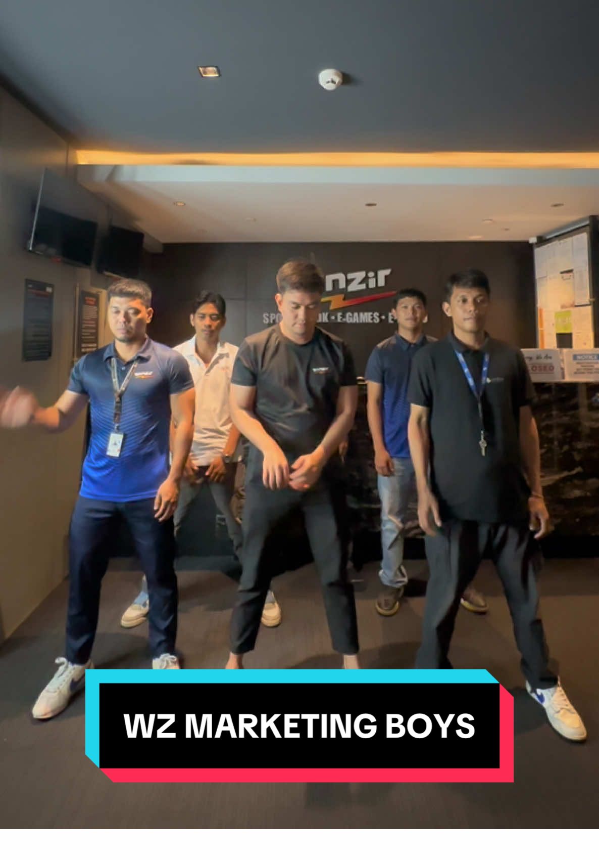 Etu na ang marketing boyz😎 #fyp #foryou #foryoupage #newtrend #dancechallenge2025 #winzir 