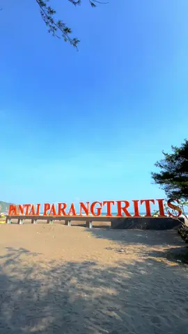 Rasakan hembusan angin laut, deburan ombak, dan panorama sunset yang memukau di Pantai Parangtritis 🌅✨. Saatnya liburan seru sambil menikmati keindahan Jogja yang tak terlupakan! 🌊🏖️ 📍 Paket Wisata Jogja – Pantai Parangtritis 💬 Booking sekarang dan wujudkan liburan impianmu!” ✅ 𝙋𝙖𝙠𝙚𝙩 𝙒𝙞𝙨𝙖𝙩𝙖 𝙅𝙤𝙜𝙟𝙖  ✅ 𝙎𝙚𝙬𝙖 𝙈𝙤𝙗𝙞𝙡 + 𝘿𝙧𝙞𝙫𝙚𝙧  ✅ 𝙋𝙧𝙞𝙫𝙖𝙩𝙚 𝙏𝙧𝙞𝙥 𝙅𝙤𝙜𝙟𝙖  𝙒𝘼 082138418703 #paketwisatajogja #wisatajogja #sewamobiljogja #tripjogja #rentalmobiljogja #pantaiparangtritis #pantaiselatan 