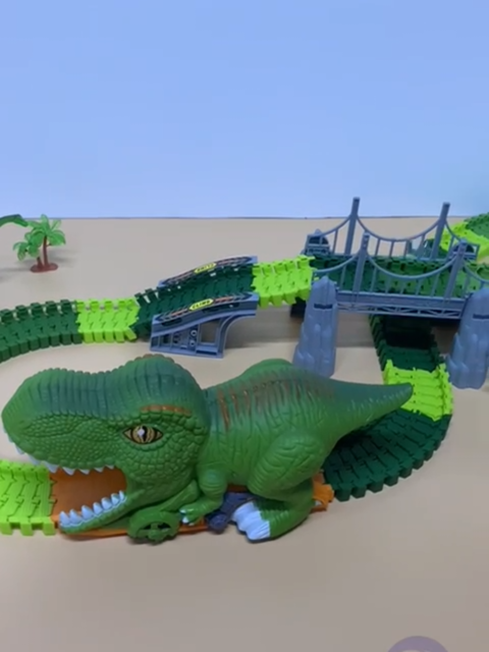 ¡Vamos! Comencemos con la aventura con este fantástico pista de dinosaurios. https://super99.com.py #pistadedino #pistadedinosaurio #pistadedinoapila #pistadecarreras de #dinosaurios  Código:P881