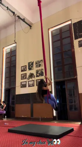 #fyp #circus #explore #aerialhammockdance #calisthenics #trend #fypシ゚viral 