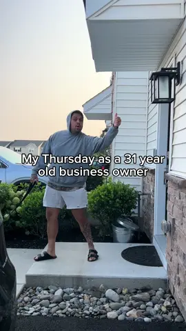 My Thursday as a 31 year old business owner. #reel #consistency #Lifestyle #Vlog #adayinmylife #fyp #foryoupage