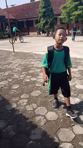 day 2 ..gapapa kan 2025 baru berani ngonten #iburumahtangga #beraningonten🔥 