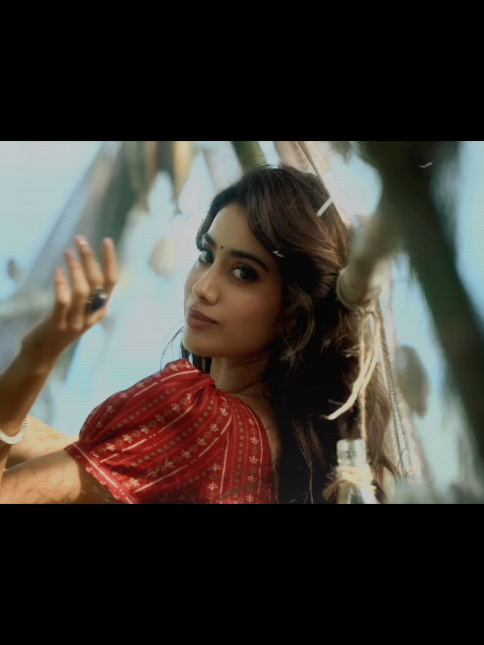 Gorgeous Janhvi 💕💕 #creatorsearchinsights #janhvikapoor #bollywood #foryou #paththavaikkum 