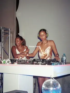 #housemusic #inhousemusicwetrust #housemusic #worldholdon #fyp #xybcafyp #housemusic #inhousemusicwetrust #housemusic #worldholdon #fyp #xybcafyp #housemusic #inhousemusicwetrust #housemusic #worldholdon #fyp #xybcafyp 
