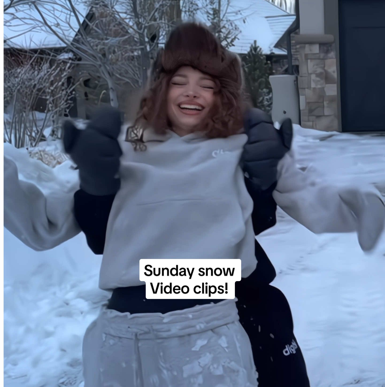 Sunday snow clips! Credits are optional but it would help! #sundaykalogerasscenepack #sundaykalogeras #kalogerasisterssnowvideo #scenepacks #sundayclips #sundayscenepack 