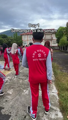 😂😂😂#tkj2 #smk2ternate #lucu #promomakanmerdeka 