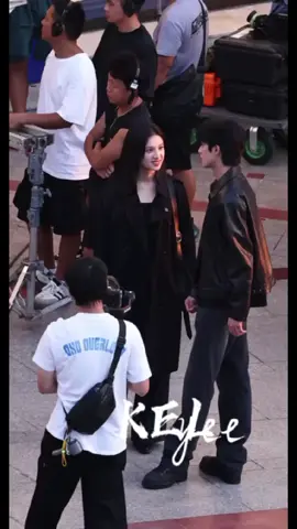 hari ini kita kenyang dengan keuwuan mereka,,pasti efek hujan²an semalam🤸‍♂️🤸‍♂️🤸‍♂️ #张婧仪  #zhangjingyi  #chineseactress  #cdrama  #loveforyou  #SongWeilong  #miaojingchenyi 