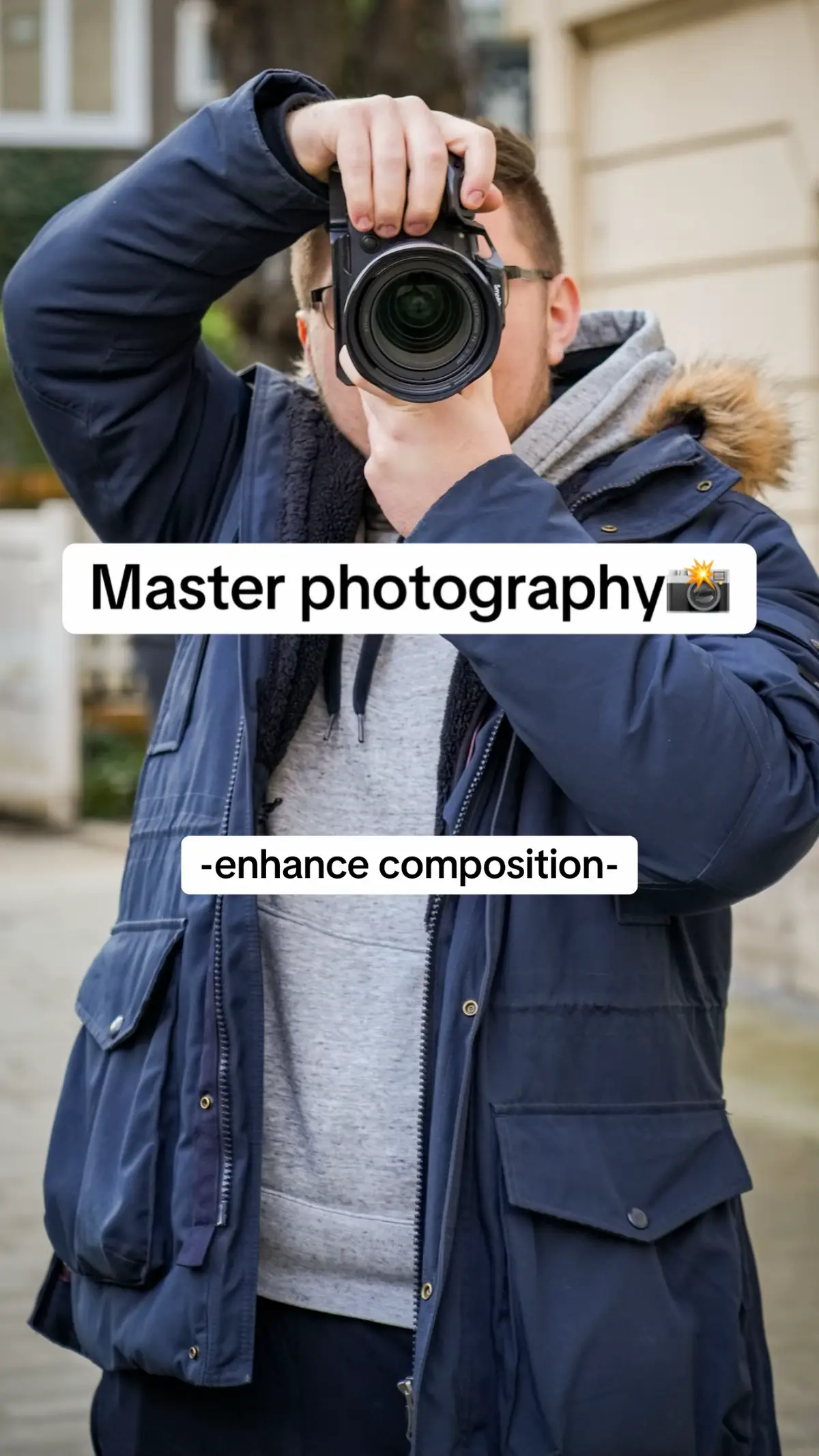 Composition determines how elements are arranged in an image and where the viewer's eye is drawn. Key tips: use the rule of thirds, leading lines, framing, and negative space to emphasize your subject. Rules can also be intentionally broken if it serves the image's impact🤞🏼 #professionalphotographer #photographersoftiktok #photograhytips #cheatsheets #photographytutorial #composition #creatorsearchinsights 