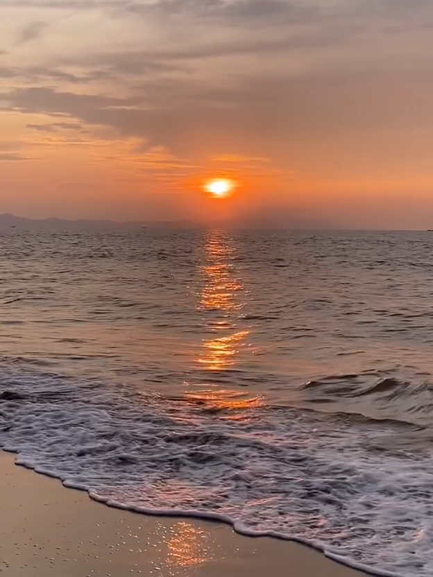 senja+laut = saiyaara😔❤️‍🩹 #sunset #saiyaarasong #virall  #soundindia #fypシ゚ #foryourpage 