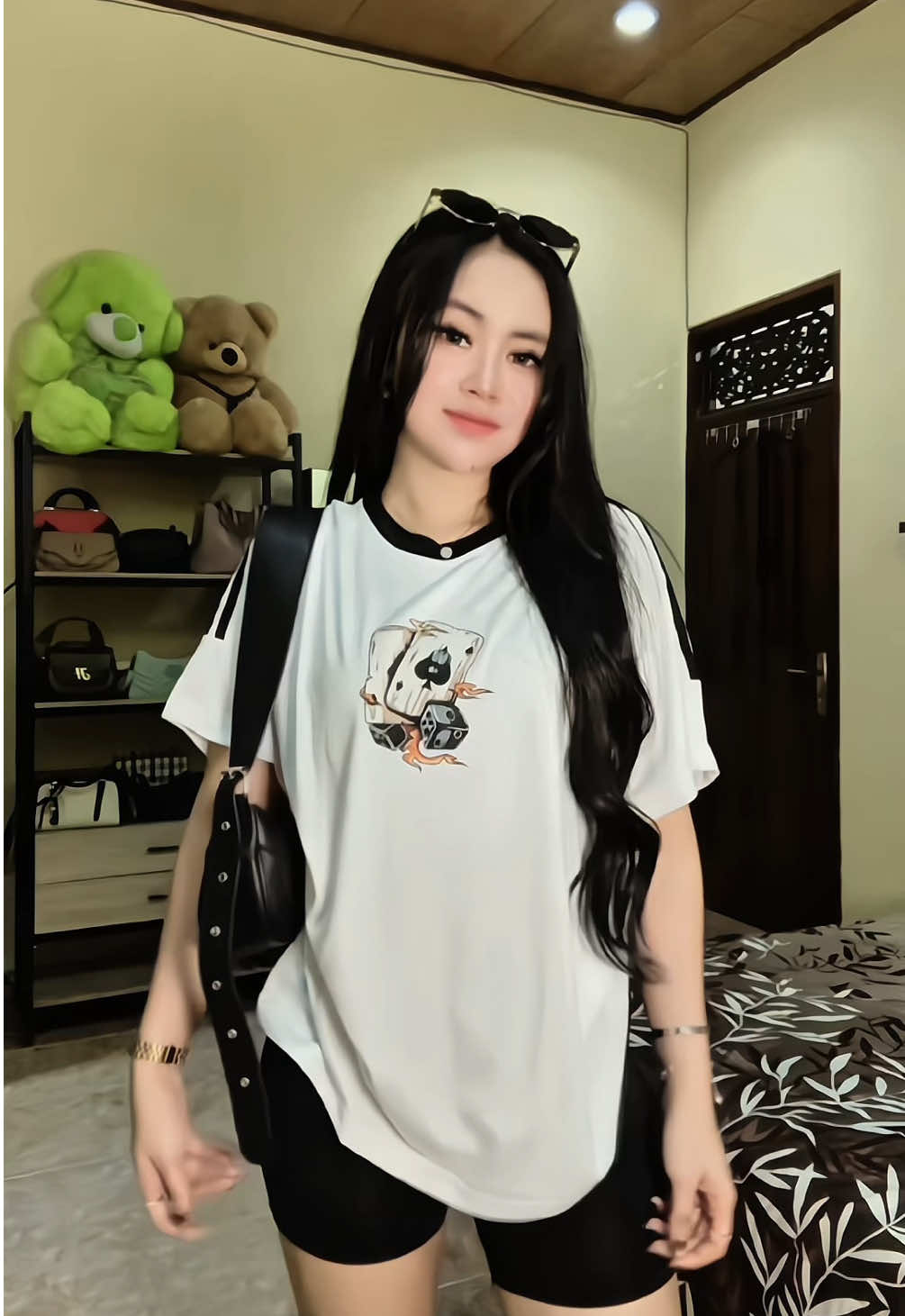Kaos oversize buat cowo cewe bisaaa bgtt✨ motif nya keren bgtt lg🖤 buruan di co mumpung barang nya Restockk! 🔥