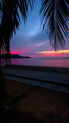 Sesepi inikah...  😎 #solorider #sunset #sunsetlover #pantaimerdeka #kedah #tiktokmalaysia🇲🇾 