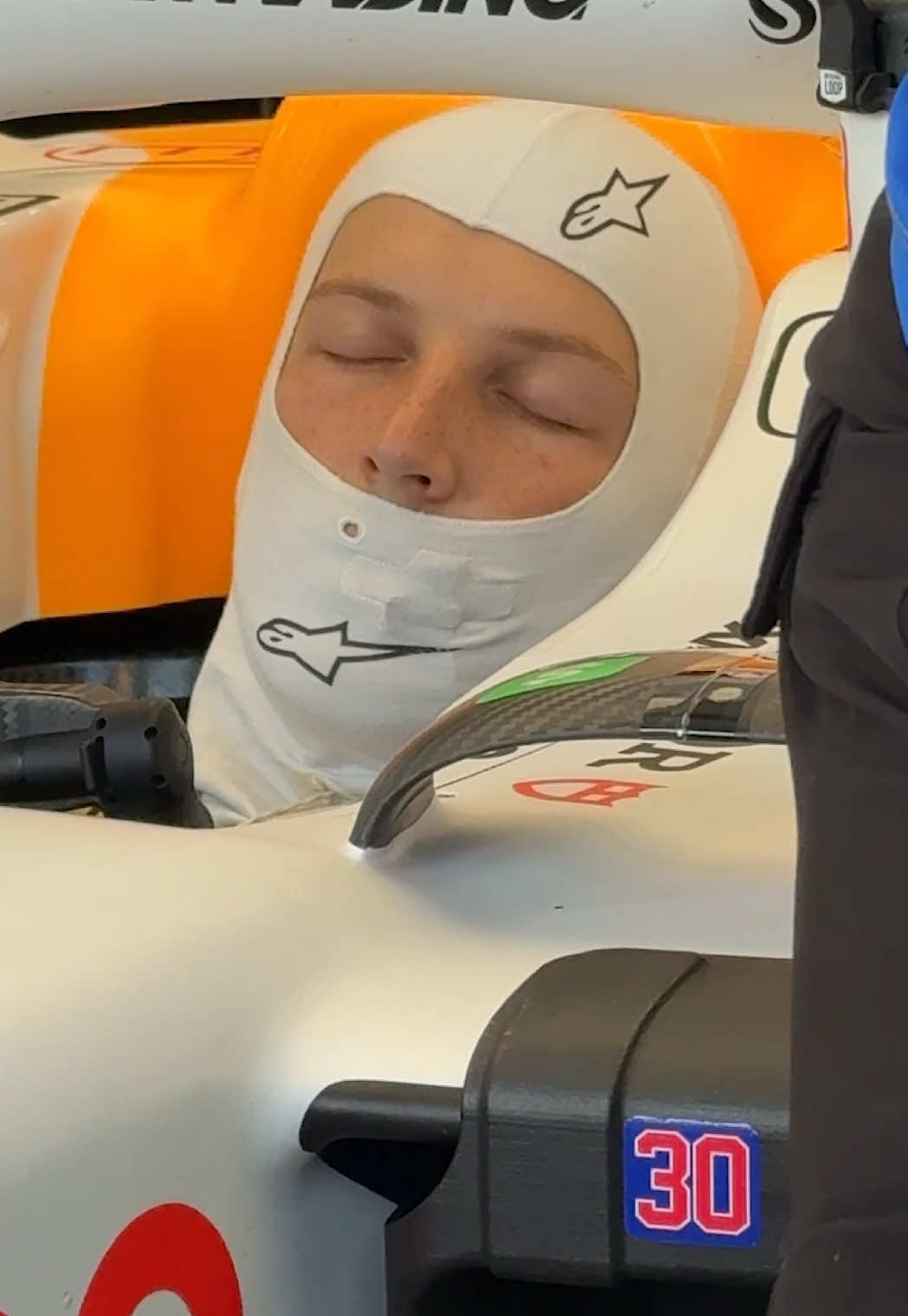 honk shoo mimimimi 😴 #F1 #VCARB 🎥 @Formula 1 