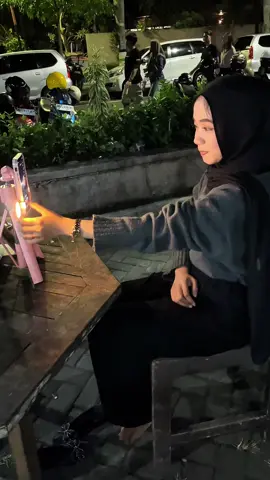 gercepin nih tripodnya, praktis buat dibawa kemana-mana, bahannya kokoh, ada remot bluetooth nya juga,bisa buat tongsis juga, #tongsis #fyp #tripodmini #tripodtongsis #tripodstand #tripod3in1 #tripodbluetooth #tripodmurah #tripod #beranda #rekomendasi 
