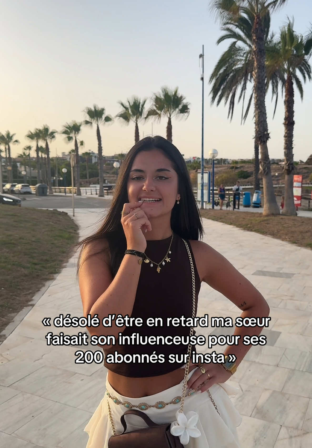 ET ALORS ? Personne ne sait dans la rue si j’ai 200k ou 200 abonnés 😭😂 #tiktok #trend #insta #200 #200k #influenceuse 
