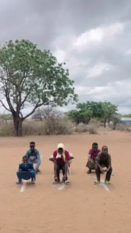 Futo dhididy 🤣🤣#😂😂😂 #qosol #qosolka_adunka #fypage @NIINI-DANCE-777 @Daroodka.nool🦁🦅 @neymar_somal🇸🇴 @c.fariid_sukhra😂 @Shutter Comedian @A+🩸 