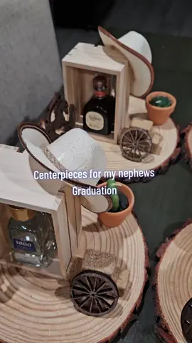 #centerpieces #cowboystyle #graduationparty #nephewsgradparty #simplebutcute #vaquerostyle #miniliquorbottles 👢