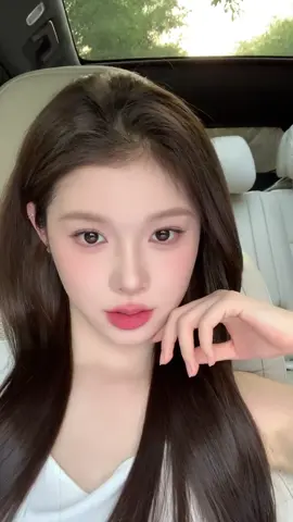 Bạch nguyệt quang 🌙🫧🌟#foryou #fyp #xuhướng #xh #makeuptutorial #vanamakeup #fypシ #makeuptips #bạchnguyệtquang 