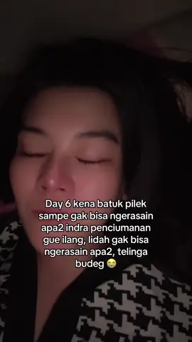 Sedih banget grgr makan nasi sama garem doang 