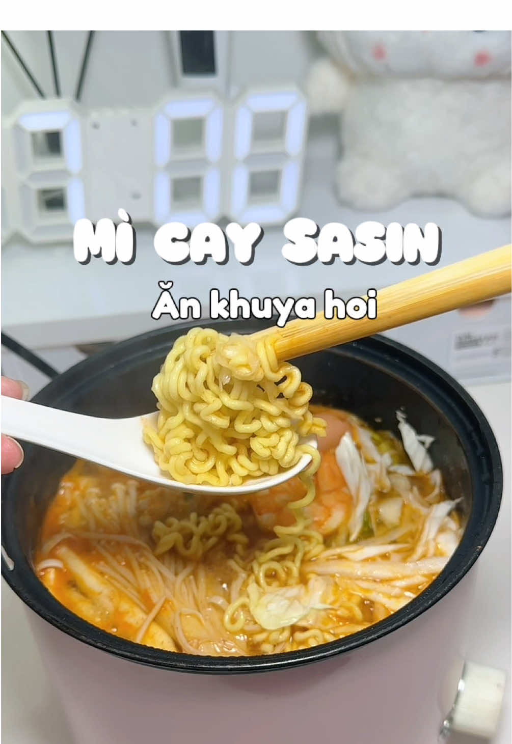 Mì cay Sasin nấu tại nhà, ngon lắm lunn 😍 #unbox #unboxing #videounboxing #quiennieunbox #review #muataitiktok #ancungtiktok #homnayangi #micay #reviewanngon #micaysasin #sasin #micay7capdo #yummy #mukbang #asmr #premiumclubvn #uhuong #viral #trending #tiktok #tiktokshop #fyp #reviewcohau 