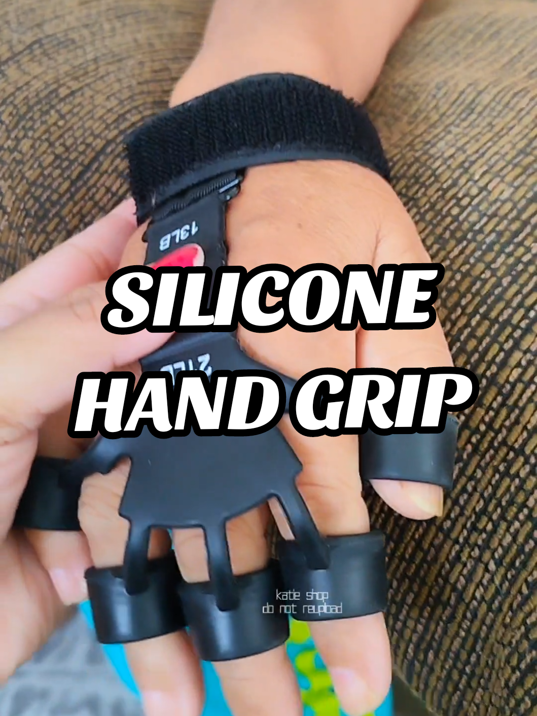 Hand Grip Training #siliconehandgriptraining #handgrip #siliconehandgrip #strokepatienttools #strokerecoveryexercises 