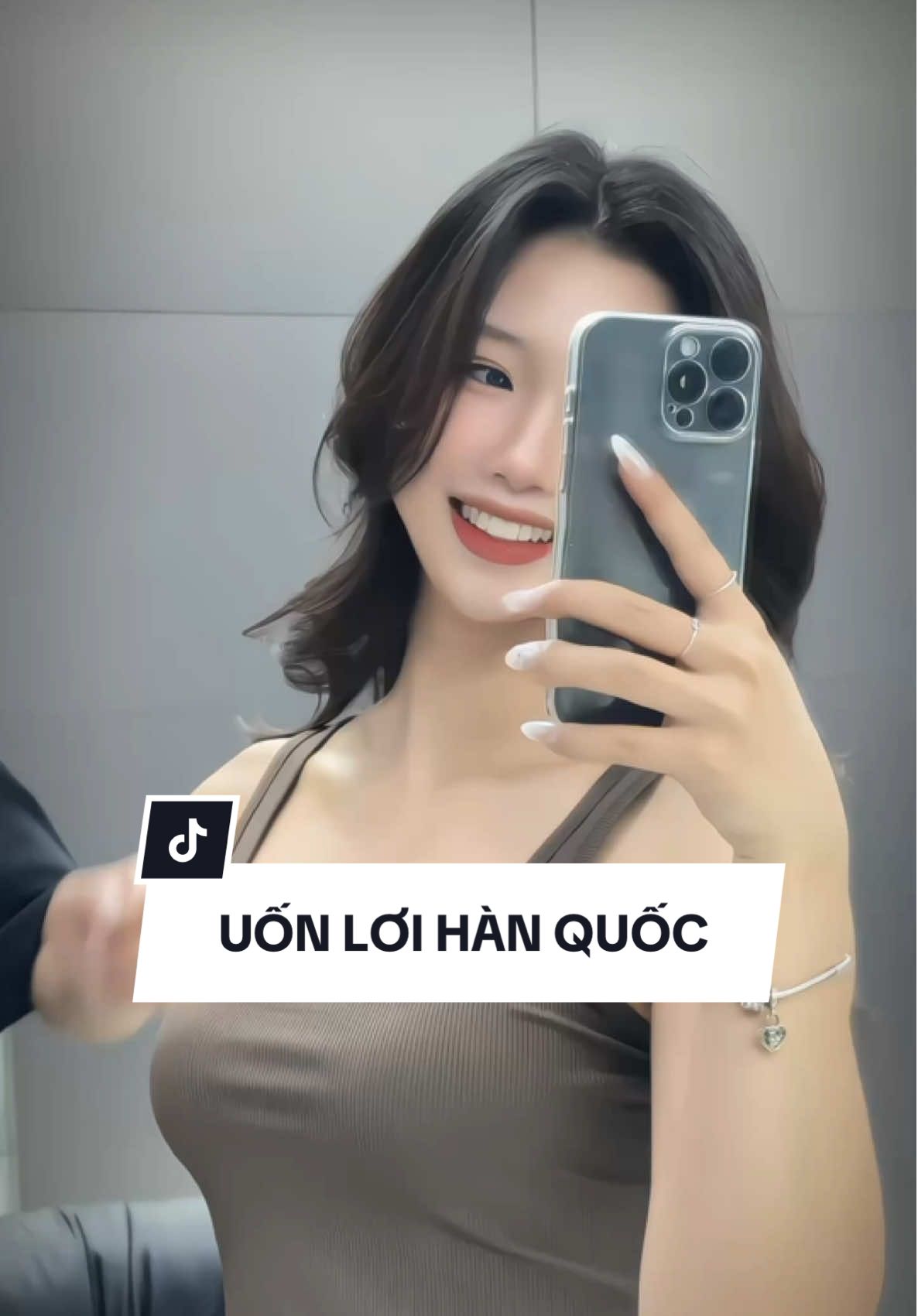 Sóng lơi kiểu Hàn, kiểu tóc khiến nhiều cô gái mê mẩn #viral #73ToHieu #caugiay #thuanchay #uontocdep 