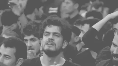 عجبتني. #باسم_الكربلائي_رادود_ما_له_مثيل 