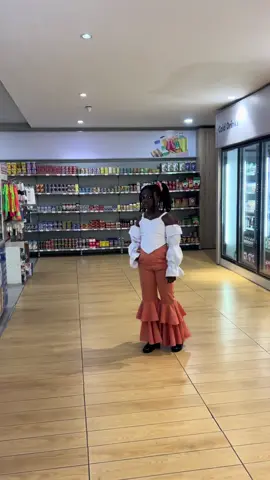 New song from my mummy @Wendy Shay ft @🫒OLIVETHEBOY💚 Crazy Love Out Now Everywhere please go and stream it 🥰❤️🎧@Tracy Gyasi #videoviral #fypシ゚ #tiktokghana🇬🇭 #fyp 