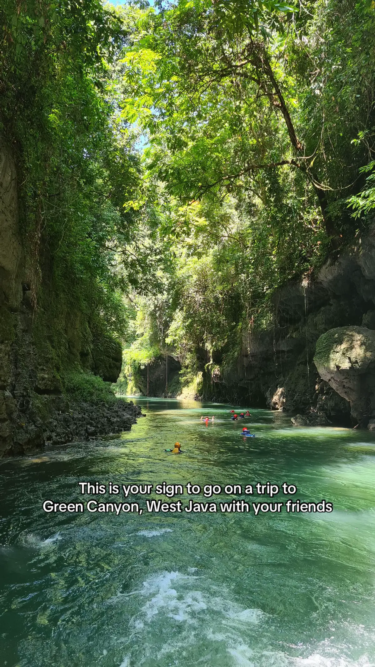 been keeping this in my tiktok draft for too long😂 it’s always a #tb photos with meeeh. these pics are from @waterinabottle & ka bijou’s cam roll bcs we only brought two phones for the whole group while body rafting (and cliff jumping heheh) **bring ur phone at ur own risk. we got super lucky it hadn’t rained for like 3-4 days before our trip so that the was water sooo so crystal clear🥹 the tour guides were really2 nice. oh and we actually just walked in, no booking no planning nothing.  tbh Green Canyon went way beyond my expectations i mean is this heaven on earth or what im so glad i came here with my friends and cherished every moment of ittt #greencanyon #greencanyonpangandaran #bodyrafting #travel #traveljava 