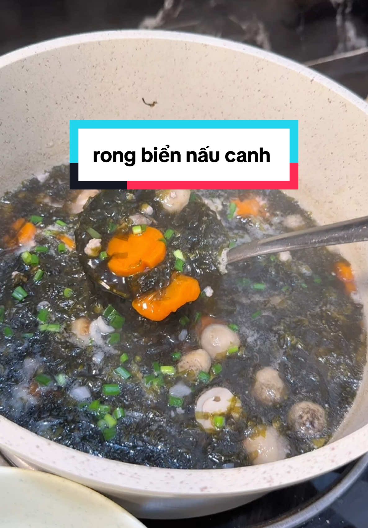 Rong biển khô, làm món rong biển nấu canh hay làm rong biển cháy tỏi cho mấy bạn nhỏ ăn vặt nè #ancungtiktok #food #anvat #duyenoioi #reviewfood #rongbien #rongbiennaucanh 