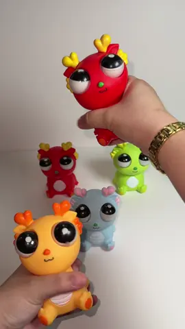 Stress Relief Toy#stressreliever #poppingeyes #poppingeyestresstoy #poppingeyesquishydragon #squeezetoy #fyp #trending #viral 