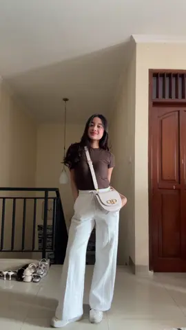 fav jogger pants akuu 