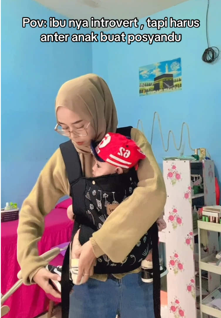 Sedang melakukan kegiatan dewasa😁🤣 #mashallah #baby #bayilucu #bayigemes #posyandubalita 